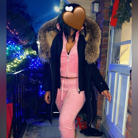 TRISH Powder Touch down coat with natural fur Signature Mackage Collar - Picture 4 of 4